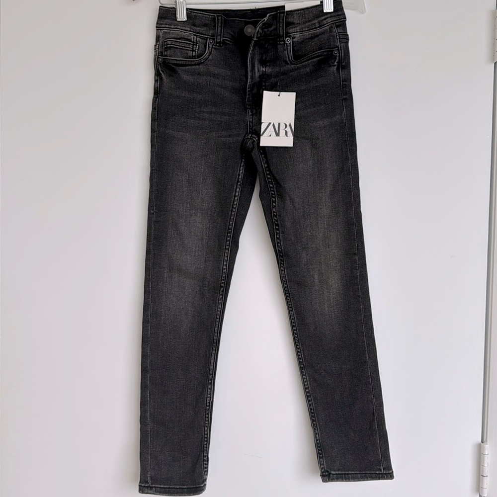 BRAND NEW ZARA BOYS SKINNY JEANS IN SIZEE 10
